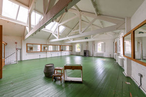 First Floor- click for photo gallery